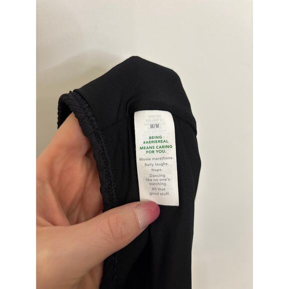 Aerie Swimsuit Womens Medium Ribbed Cut Out One Piece Black Cheeky Halter - Picture 4 of 5